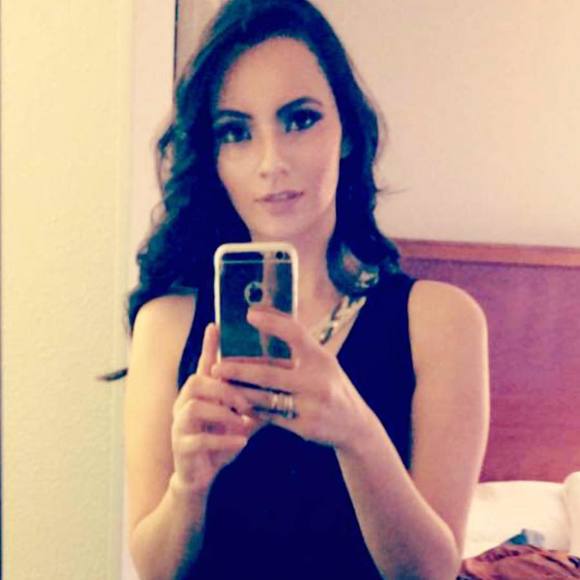 Meet your Posher, Ceci - Picture 1 of 1